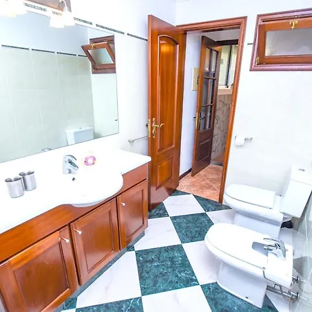 Сasa de vacaciones Authentic House In + View Funchal (Madeira)