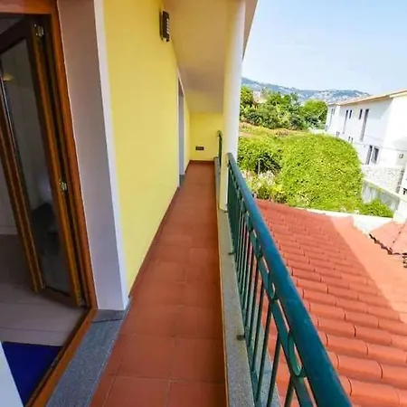 Hébergement de vacances Authentic House In + View Funchal (Madeira)