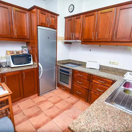 Authentic House In + View Φουνκάλ