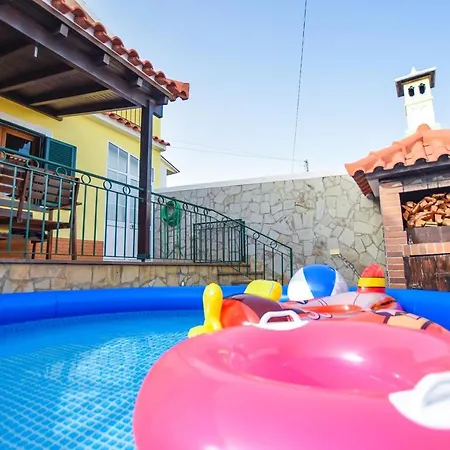 Authentic House In + View Ferienhaus *